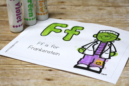 Free PreK and Tot Frankenstein pack! Fun Halloween learning and free printables for Frankenstein!